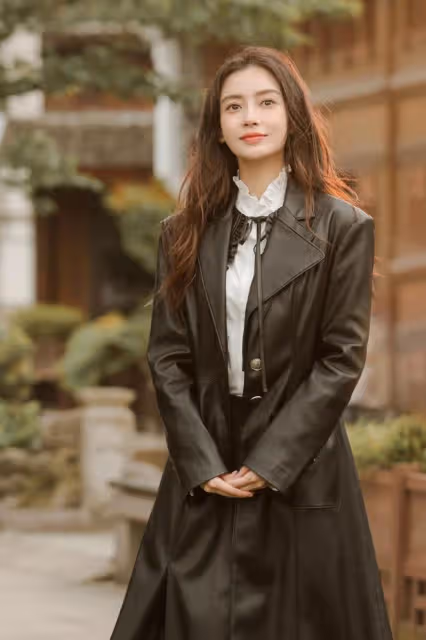34歲baby曬巴黎度假美照,罕穿比基尼秀身材,全身零贅肉好養眼