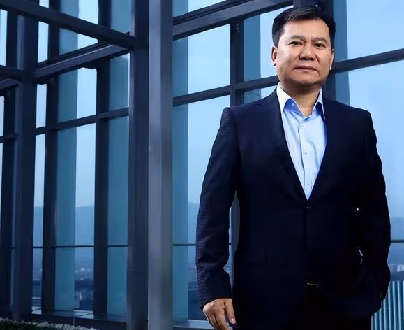 當年豪擲200億幫恆大渡難關，出資340億救王健林，如今落難無人幫