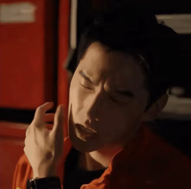 贏麻了!魏大勛老來得粉,靠禁慾系霸總瘋狂上分,比男主楊洋還火