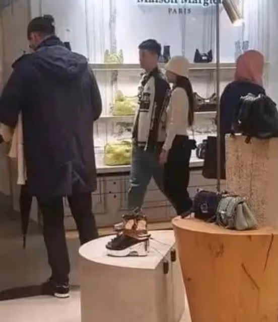Jennie曬出「約會同款穿搭」,是網友過度關注,還是她太呆萌可愛