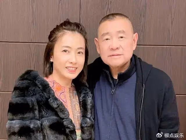 61歲何超瓊新戀情曝光!對方居然是陳百強表弟,還是沒放下舊愛?