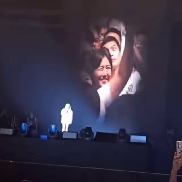 孫燕姿支持張惠妹演唱會,素顏露面打扮低調,外籍老公近照曝光