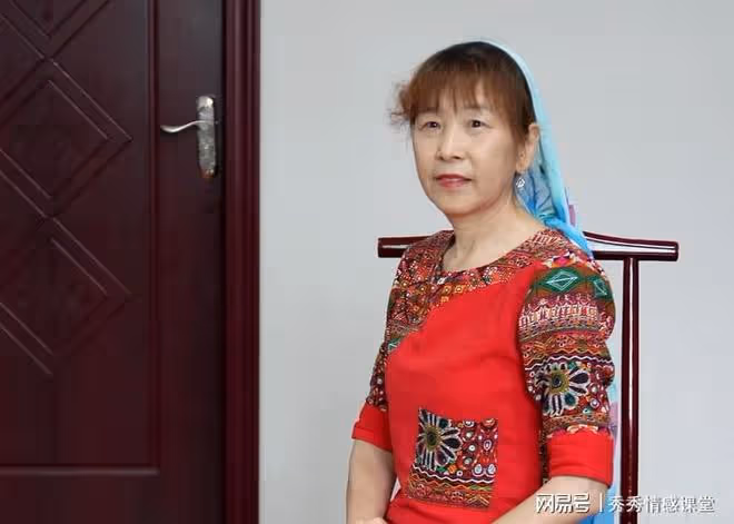 案例:65歲大爺想和親家母再婚,親家母:答應我幾個條件,就同意