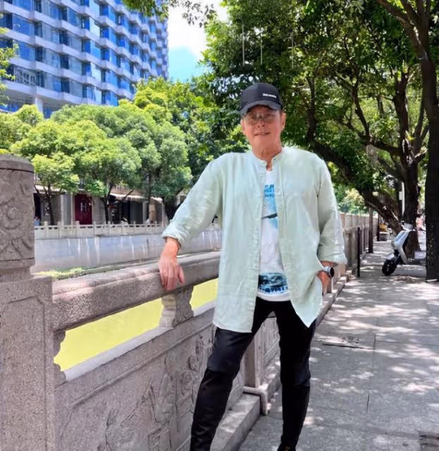 7月14日,譚詠麟自曝開完演唱會之後便病倒了,幾天時間瘦了15磅