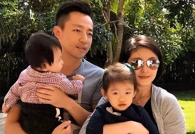 卓偉現身葛斯齊直播間,談及大S時意味深長,稱「冤有頭債有主」