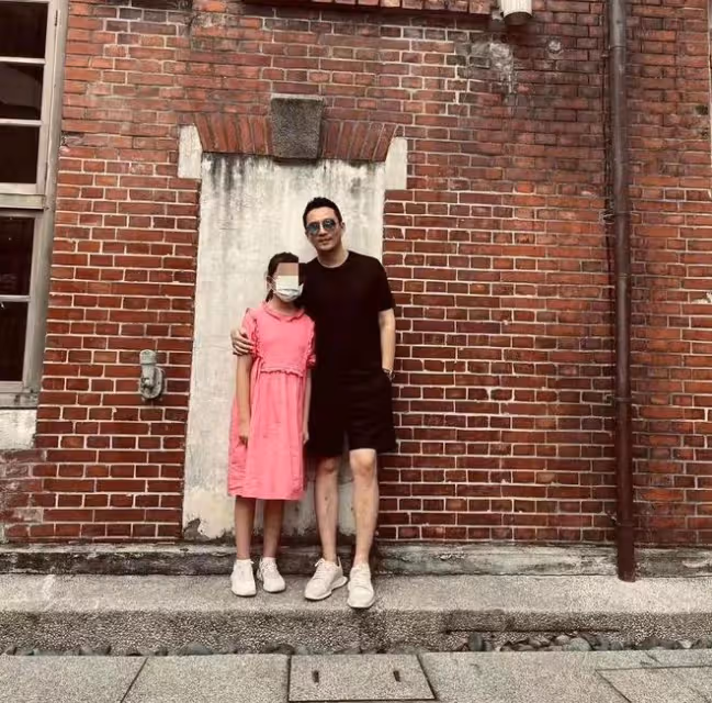 汪小菲奪孩失敗!父女生疏現獨自從台返京滿臉落寞,張蘭願望成空