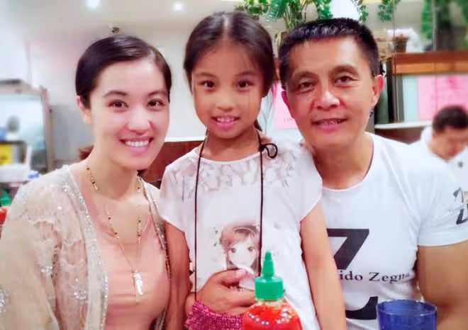 老戲骨常戎近況曝光！娶小17歲嬌妻熱衷下廚，60歲仍一身腱子肉