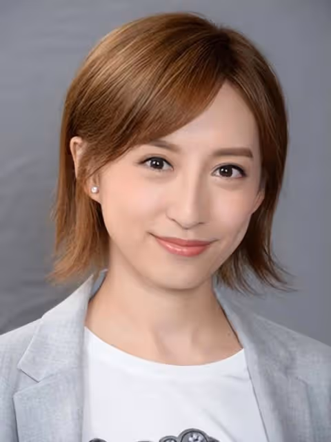 雙線發展!TVB女星劇接劇更是進軍飲食界,打理千尺餐廳當女強人