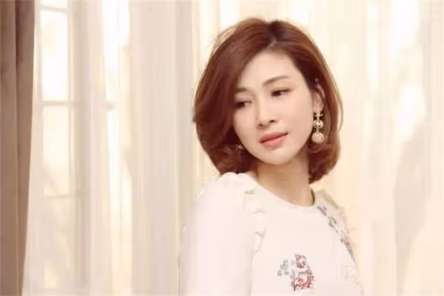 大齡剩女婚前買房,男友母親:把房子賣了,婚禮就如期舉行