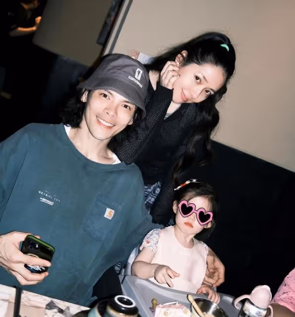 向佐再曬兒子慶生照!還分享一家四口遊樂場玩耍,郭碧婷笑容少