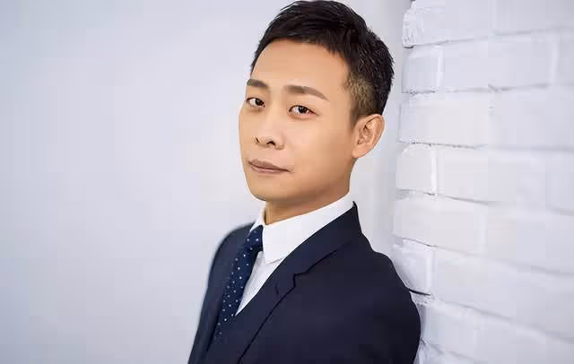 張譯調侃王寶強:你最紅那些年賺了多少錢?王寶強的回應逗笑全場
