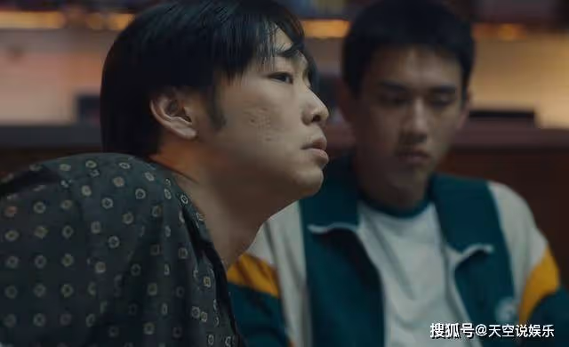 《追光的日子》大冤種?王放一巴掌,打出紅毛在郝楠心中的真實地位