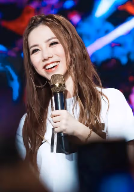 鄧紫棋:自曝大瓜!網友們這才明白,她為什麼遲遲不開演唱會