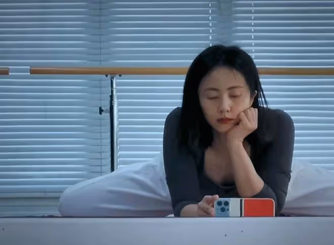 孫莉曬周末日常，再次跳舞大秀舞蹈功底，微笑時和女兒多多長超像