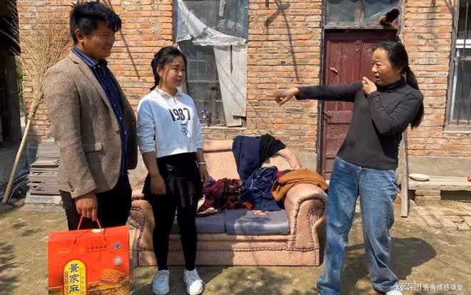 婆婆哭訴想孫子了回家吧,兒媳:退休金過萬,紅包就給200?