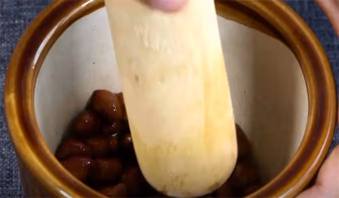 怪不得飯店的油潑辣子那麼香,原來有技巧,教你飯店不外傳的秘方