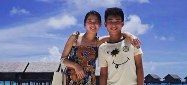 浪漫!前港姐與老公慶結婚周年,攜兩子改嫁新加坡富商成幸福少奶
