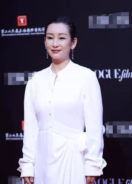 上海國際電影節紅毯第二波:迪麗熱巴不在圈內,楊采鈺王子文傷心!