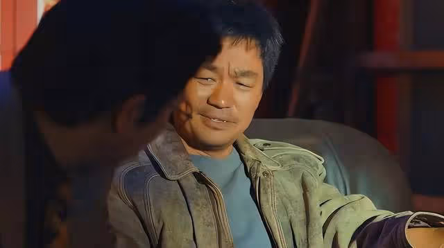 眾星祝賀王寶強《八角籠中》票房12億,只有馮小剛說得一針見血