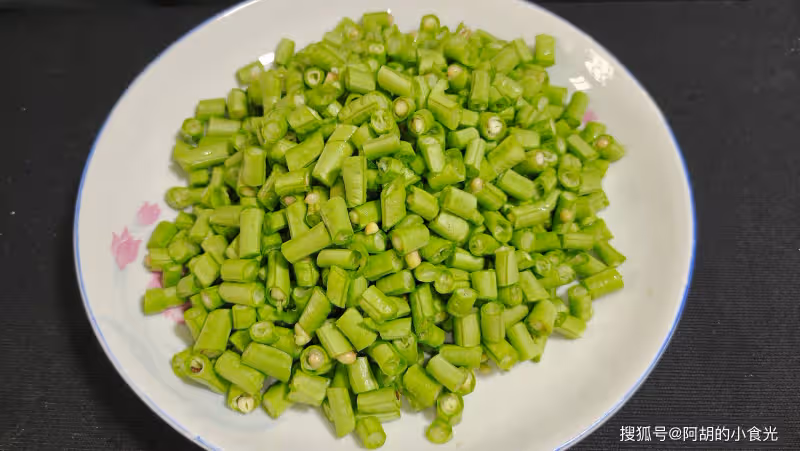 雞蛋和它天生一對!不愧是「夏季菜中上品」,補鈣補鉀,拌飯、拌面都是頂流