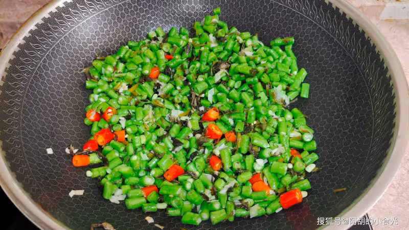 雞蛋和它天生一對!不愧是「夏季菜中上品」,補鈣補鉀,拌飯、拌面都是頂流