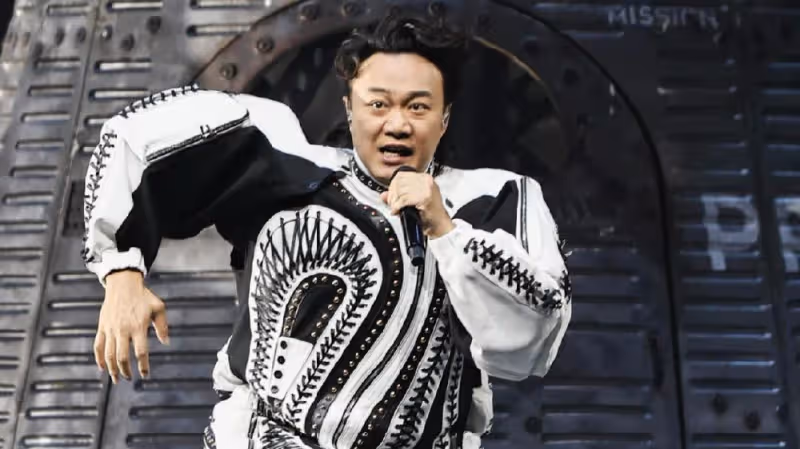 陳奕迅7場台北演唱會開鑼，唱粵語歌曲偏多，張惠妹蔡依林送花籃