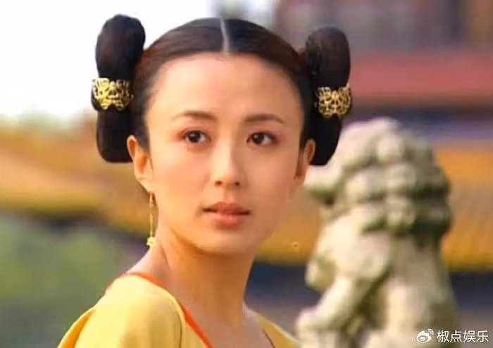 她長得美,戲也好,老公不是於和偉,一家三口卻過得幸福美好