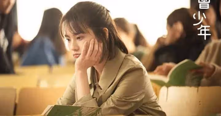 59歲李碧華退出演藝圈27年,「賢妻良母近照曝光」古典美氣質猶存,住上億豪宅仍節儉:10多年老車還在開