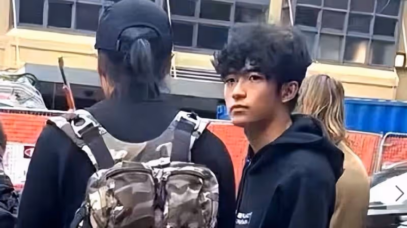 謝霆鋒帶大兒子澳洲旅遊被偶遇，同行未見王菲蹤影