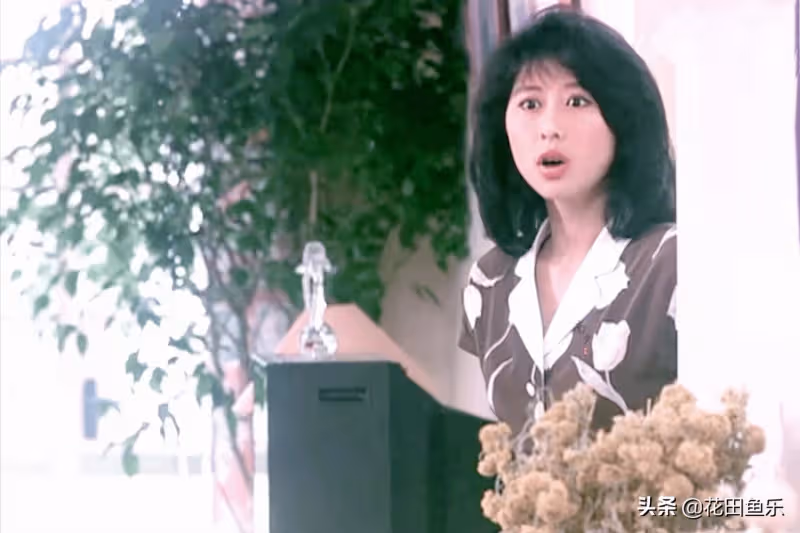 被費翔媽否定,被林子祥寵愛,61歲葉倩文銀髮皺紋,實在太美