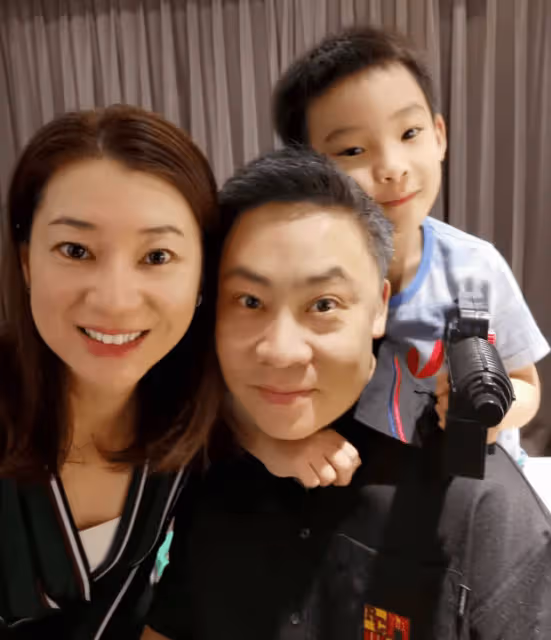 大曬奢華度假照!46歲前港姐顏值依舊,帶兩兒再婚嫁入豪門!