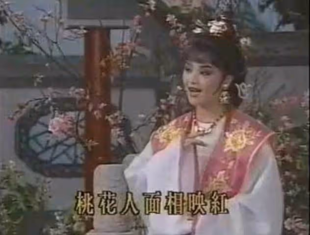66歲易淑寬轉行遊覽車叫賣工作,直言利潤驚人。被酸沒戲拍才來,霸氣回懟:我拒絕拍戲