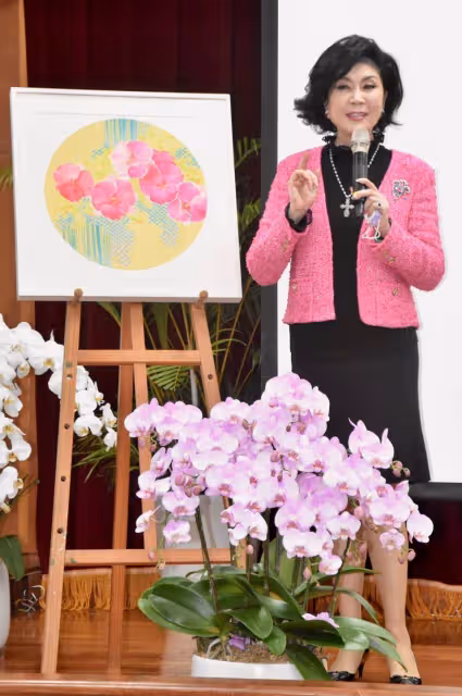 最美主持人！白嘉莉「家纏萬貫」不求豪宅名車，坦言「錢只要夠用就好」剩餘財產全部回饋社會：平淡是最大的幸福