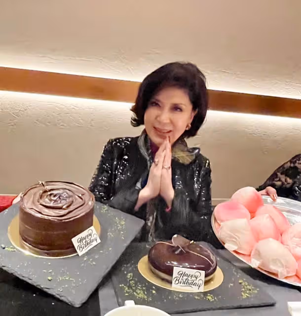 最美主持人！白嘉莉「家纏萬貫」不求豪宅名車，坦言「錢只要夠用就好」剩餘財產全部回饋社會：平淡是最大的幸福