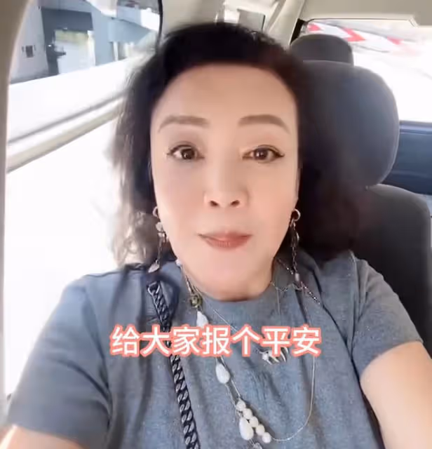 張蘭終於與孫子淚奔重逢!大S拒絕孩子回內地,倆孩子與奶奶不親