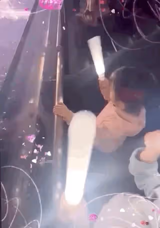 方媛帶娃看郭富城演唱會,女兒大喊爸爸英文名,還能跟唱爸爸的歌