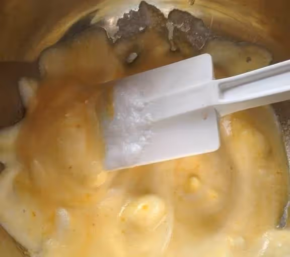 烤一爐手指餅乾先預熱一下，之後再做複雜的小餅乾來吃~