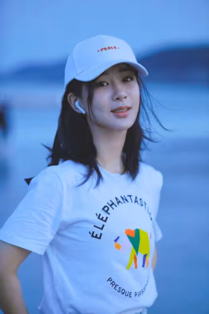 楊紫能紅不是沒道理，成名前街邊撿垃圾，張一山為她怒懟王思聰