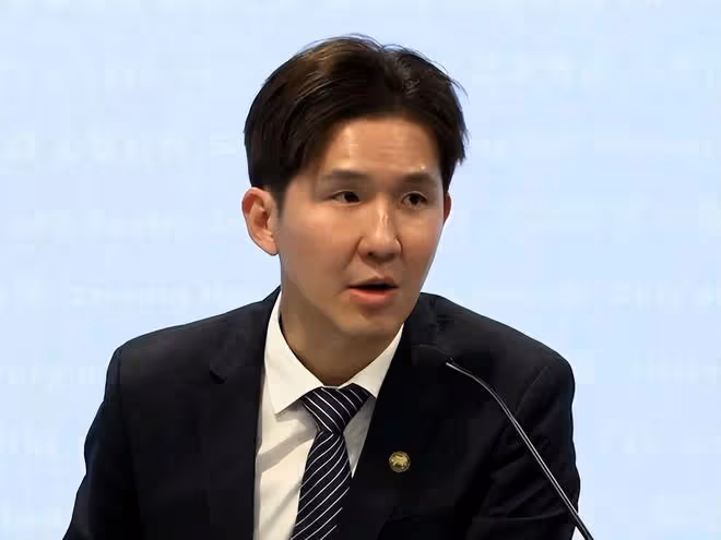 知名童星轉行成警署總督察!近照曝光高大又有型,曾出演童年聶風