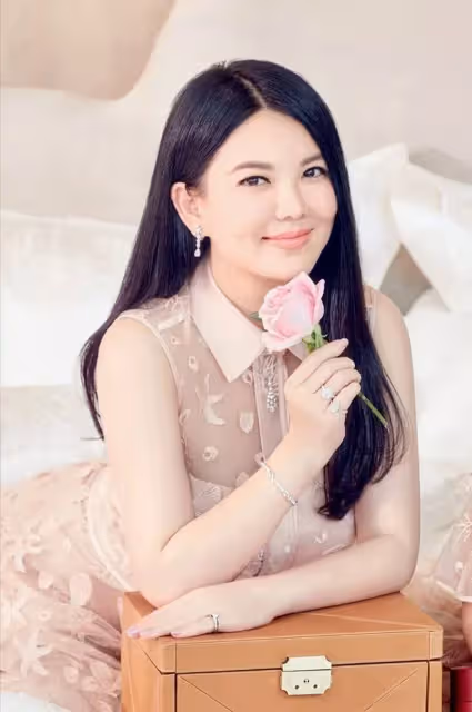 王詩齡13歲在英國獲得60多萬獎學金,李湘「富養女兒」背後的心機