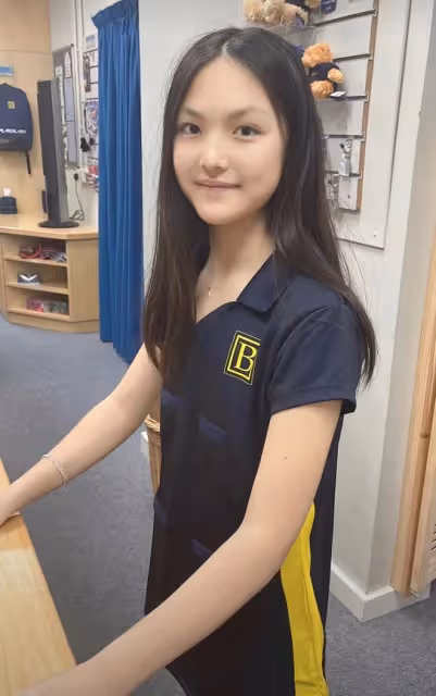 王詩齡13歲在英國獲得60多萬獎學金,李湘「富養女兒」背後的心機