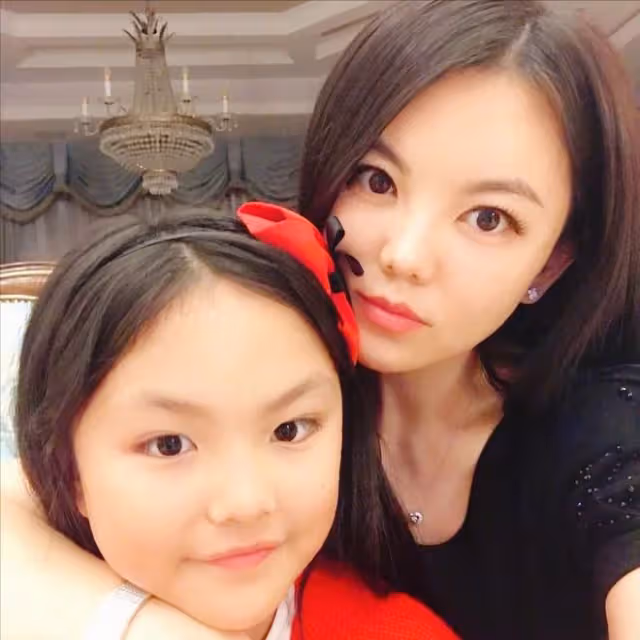 王詩齡13歲在英國獲得60多萬獎學金,李湘「富養女兒」背後的心機