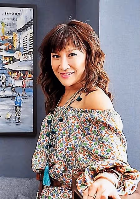 和李玟太像了！李玟二姐李思林也嫁給老外婚姻失敗，曾患抑鬱症