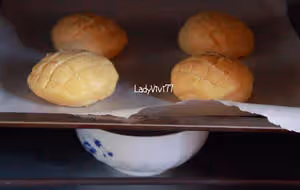 菠蘿包-拒絕店裡那些甜到吃不出香味的菠蘿包