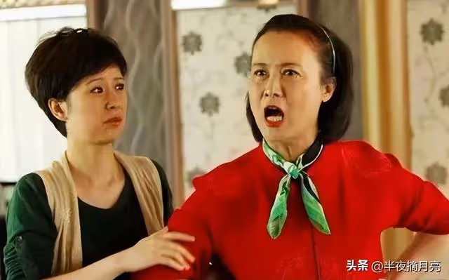 貼錢帶孫3年，被兒媳扇巴掌後，裝兩袋衣服回家：任勞任怨的下場