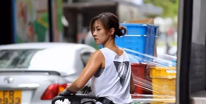 「最美搬運工」朱芊佩近況,30歲的她瘦了很多,堅持做搬運9年