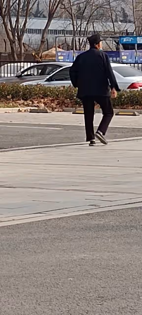兒媳把公婆接到家,婆婆犯了愁:一家人讓我伺候?兒媳:您想多了