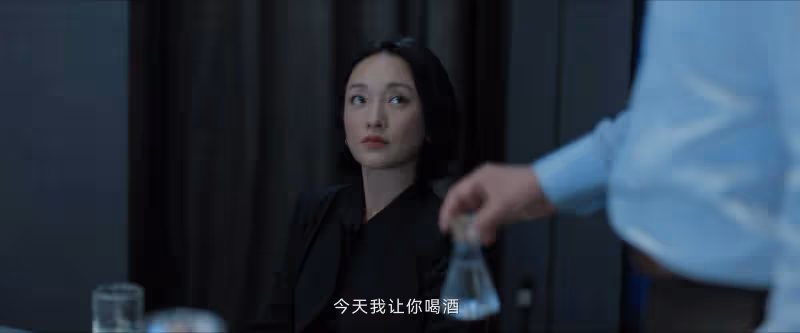 《做自己的光》《不完美受害人》口碑對比,真是沒對比就沒有傷害
