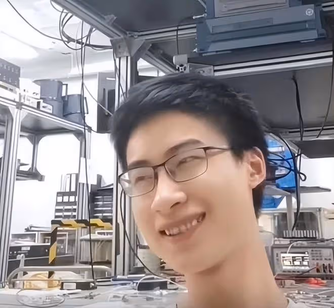 龐眾望已晉升進入清華科研崗位，努力為國家和社會做貢獻