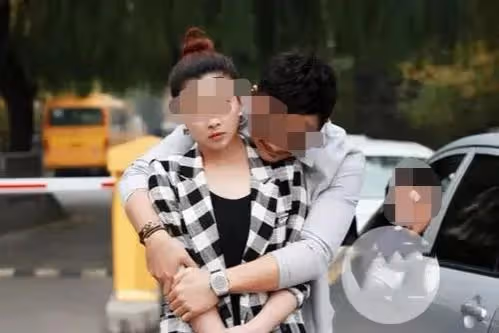 你不是男人,我為什麼要和你過下去?ICU里躺的是我媽,我跑不了